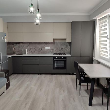 Новая Квартира Vip Chisinau Eksteriør bilde